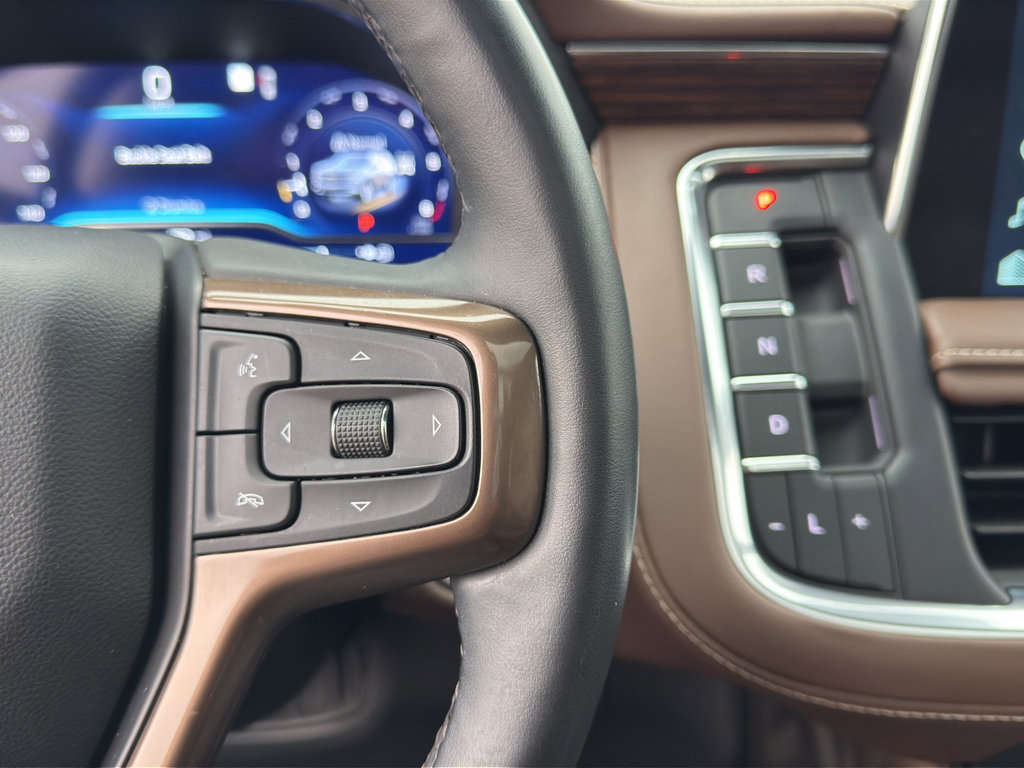 Used 2023 Chevrolet Suburban High Country AWD/4WD image 36