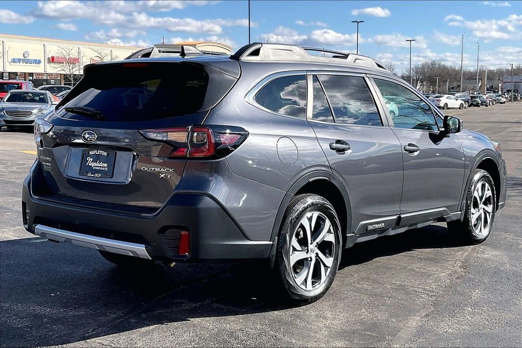 Used 2022 Subaru Outback Limited XT image 16