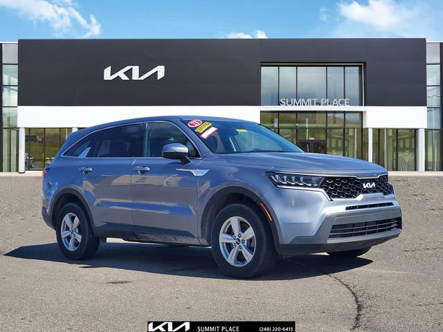 Certified 2023 Kia Sorento LX image 1