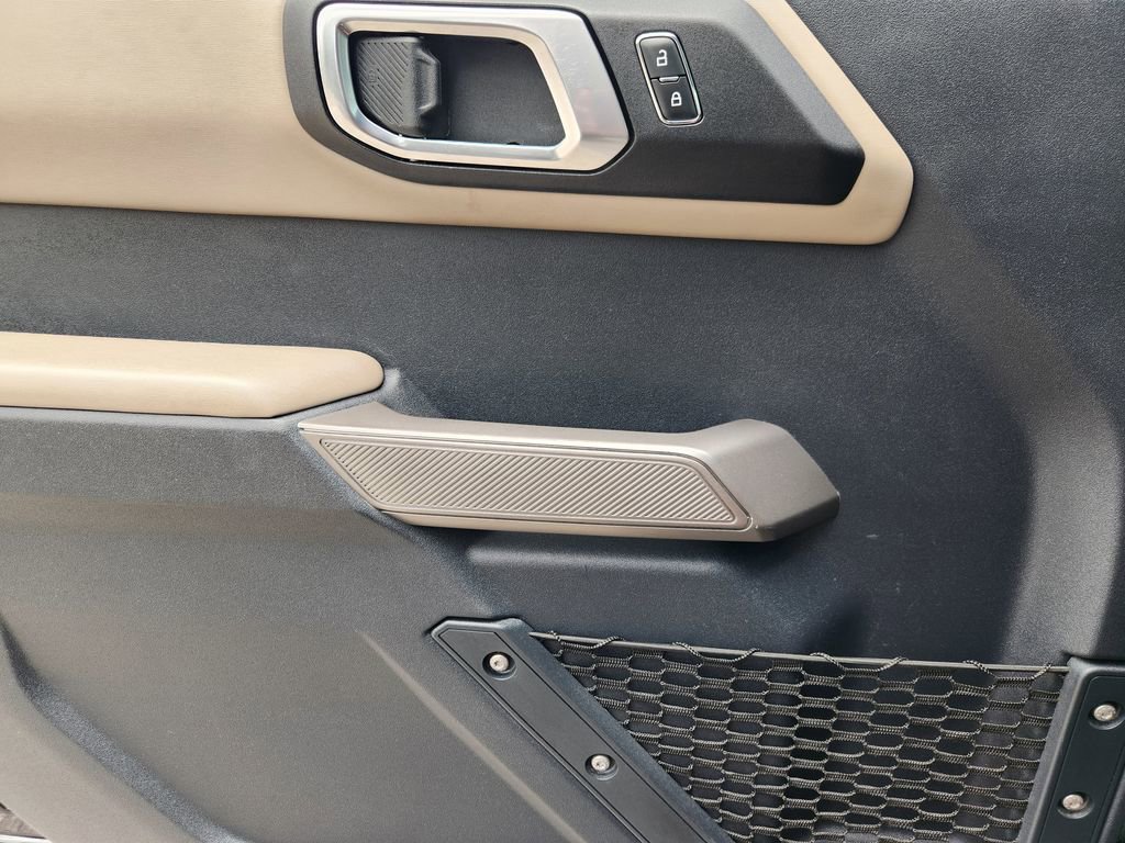 Used 2022 Ford Bronco Wildtrak image 24