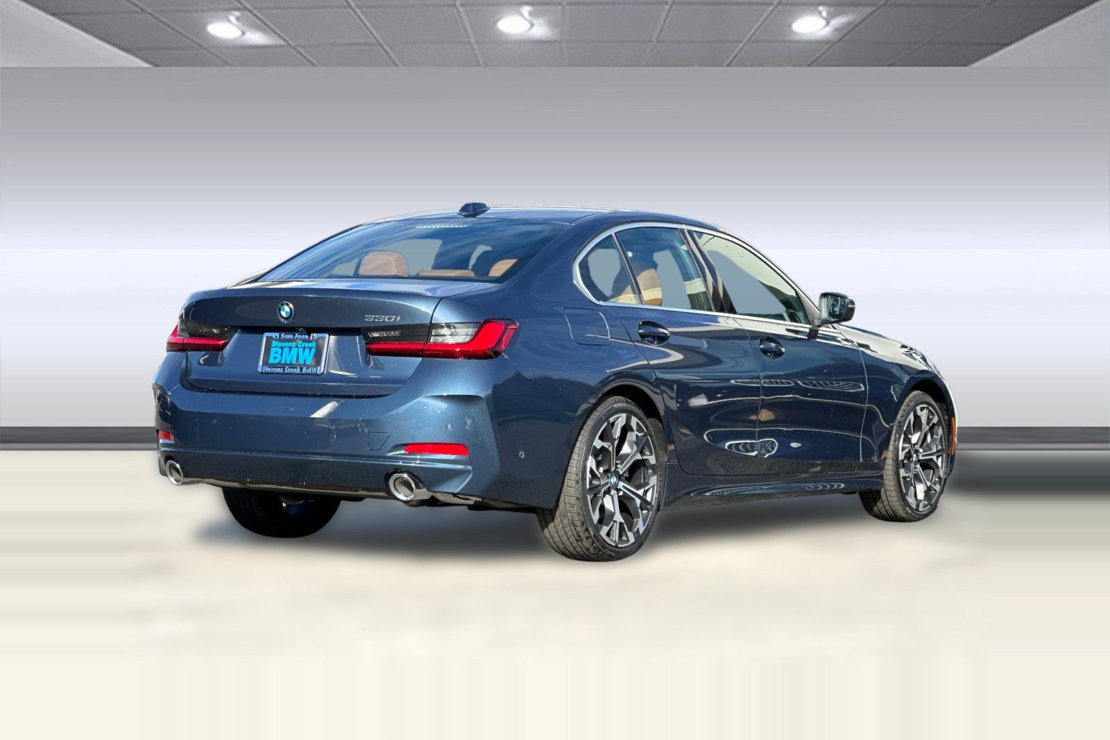 Used 2026 BMW 330i Sedan w/ Premium Package RWD image 9