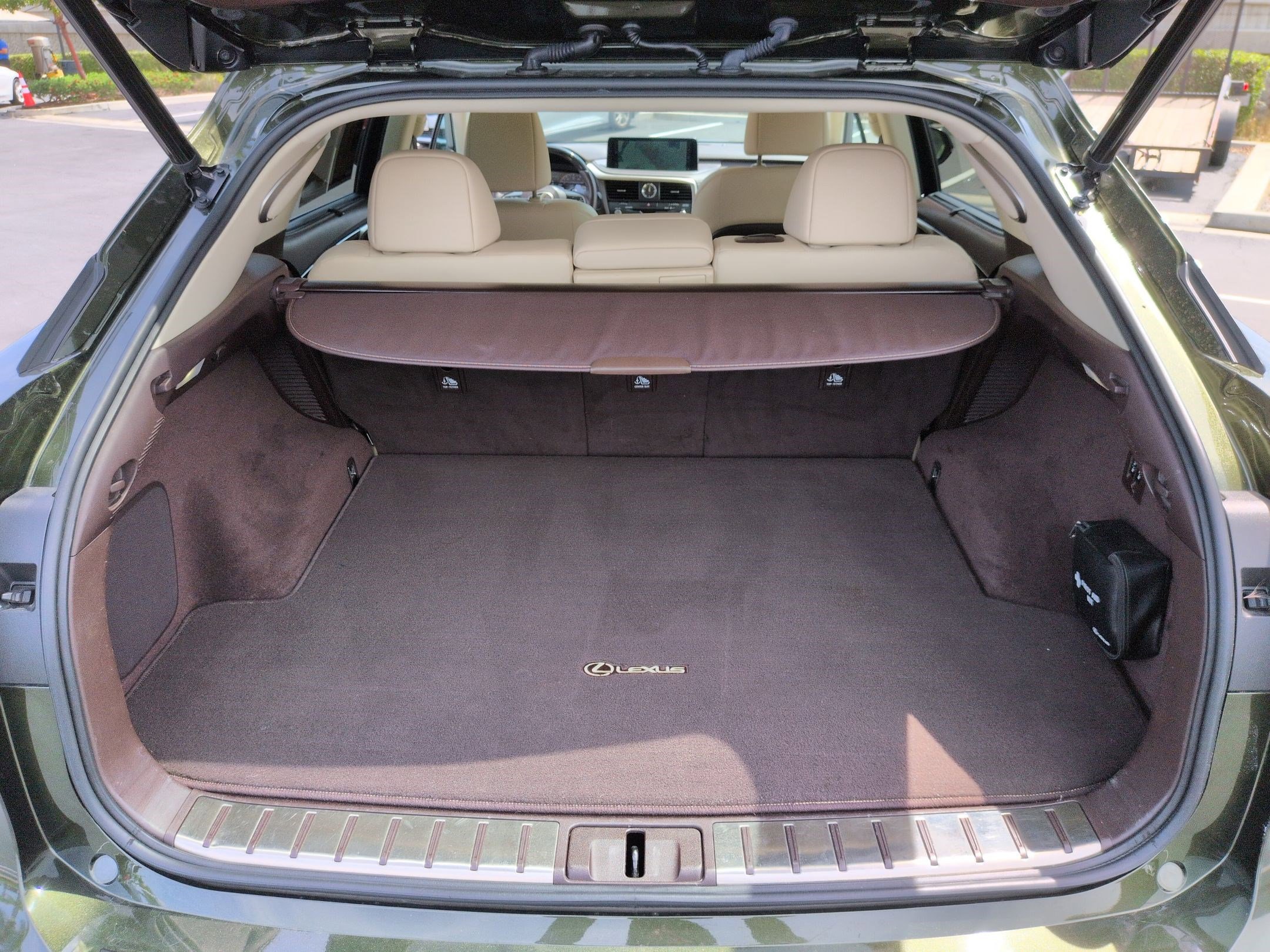 Used 2020 Lexus RX 450h AWD w/ Luxury Package image 32