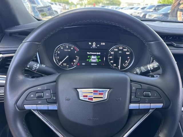 Used 2025 Cadillac XT6 Luxury image 27