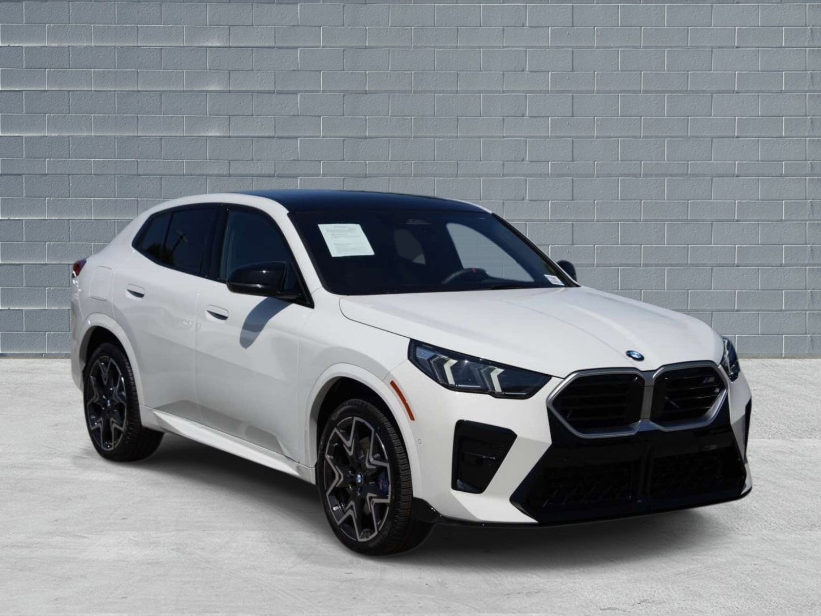 Used 2025 BMW X2 M35i image 1