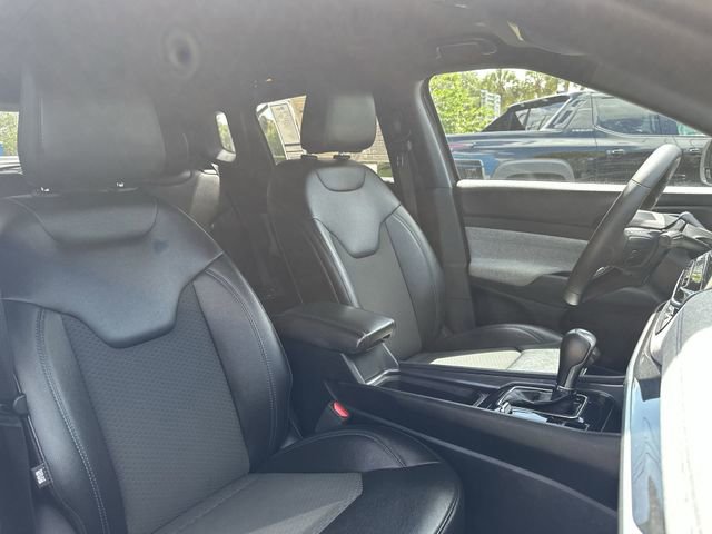 Used 2024 Jeep Compass Latitude AWD/4WD image 30