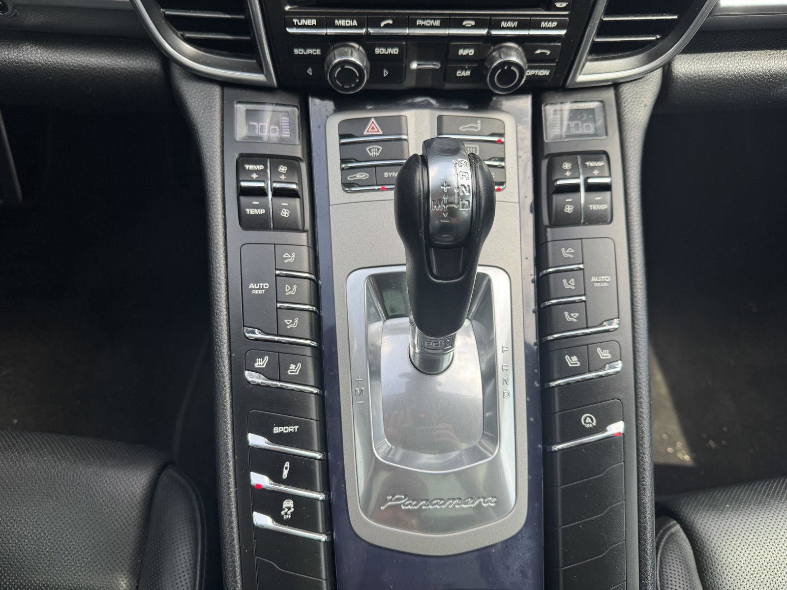 Used 2014 Porsche Panamera 4 image 14