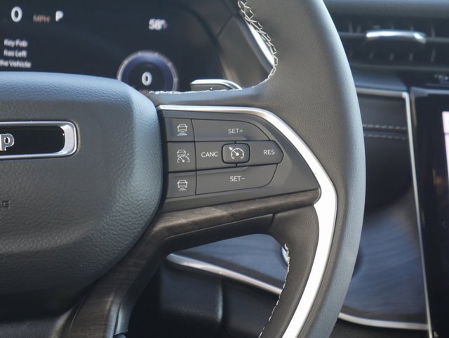 New 2025 Jeep Grand Cherokee L Limited w/ Black Appearance Package image 18