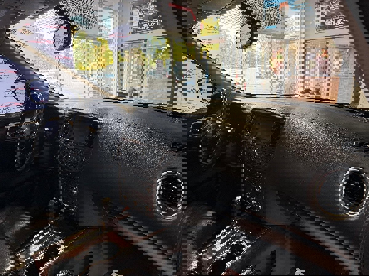 Used 2020 Nissan Pathfinder Platinum FWD image 62