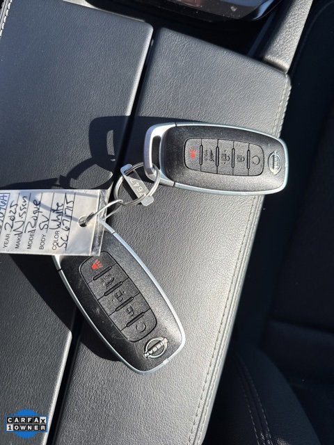 Certified 2025 Nissan Rogue SV image 27