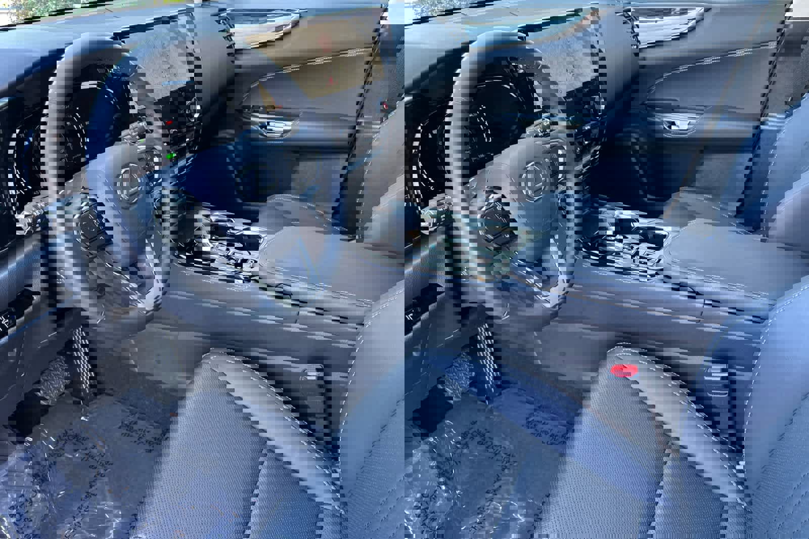 Certified 2025 Lexus NX 350h AWD w/ Accessory Package (2T) image 11