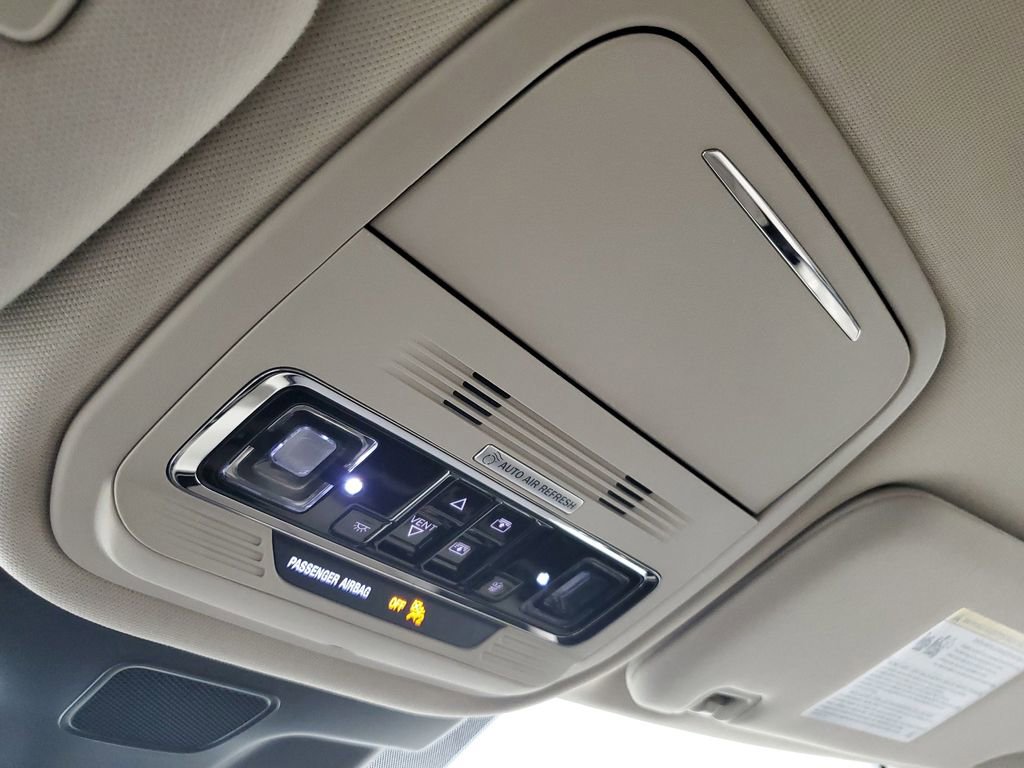 Used 2023 Lincoln Aviator Reserve w/ Equipment Group 201A RWD image 33