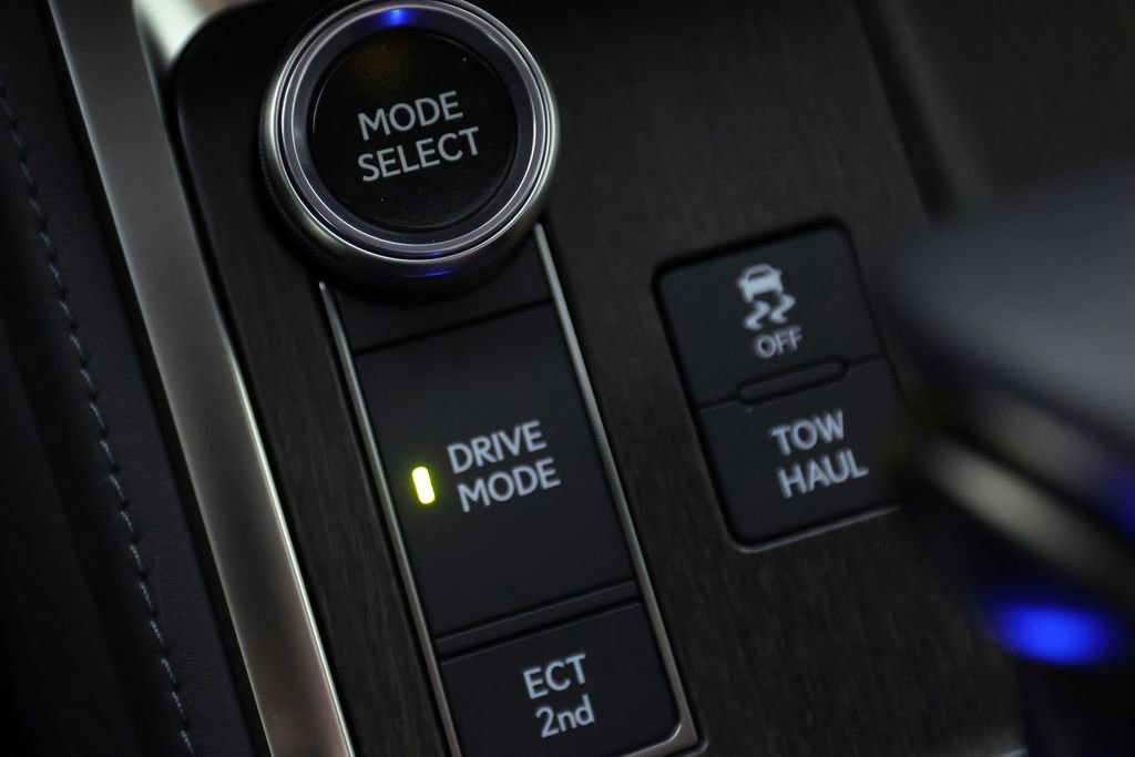 Used 2026 Lexus GX 550 550 Premium+ w/ Accessory Package (2T) image 28