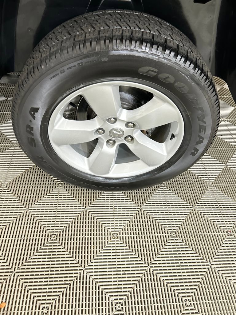 Used 2024 RAM 1500 Classic SLT image 11