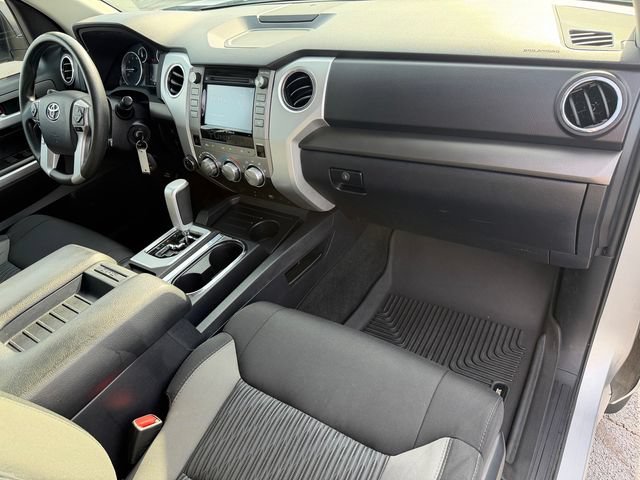 Used 2017 Toyota Tundra SR AWD/4WD image 19