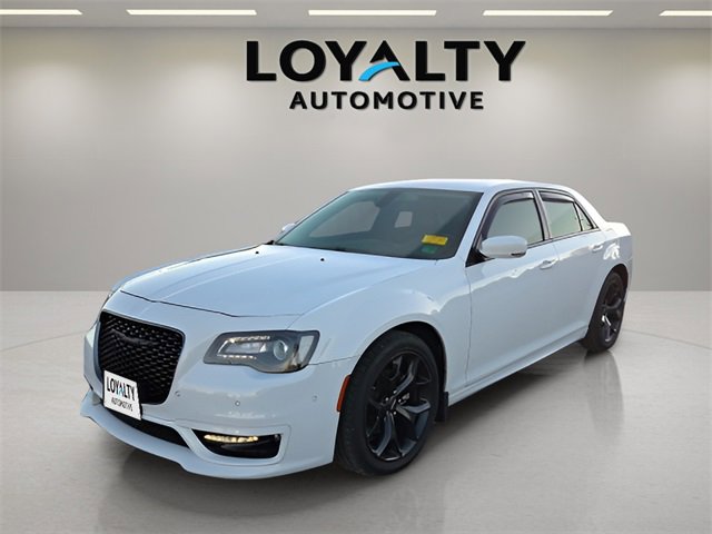 Used 2022 Chrysler 300 Touring L