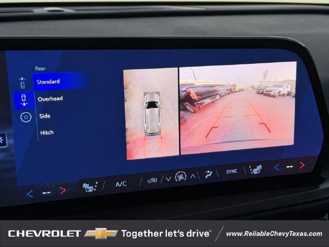 Used 2026 Chevrolet Traverse LT w/ Driver Confidence Package FWD image 24