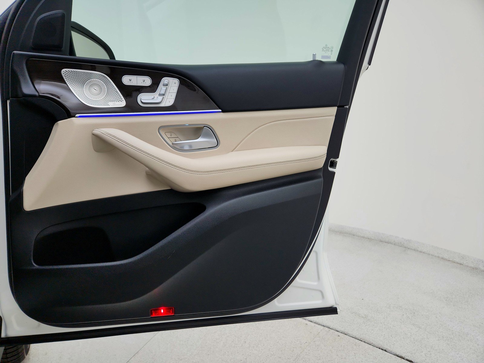 Certified 2024 Mercedes-Benz GLE 350 4MATIC image 25