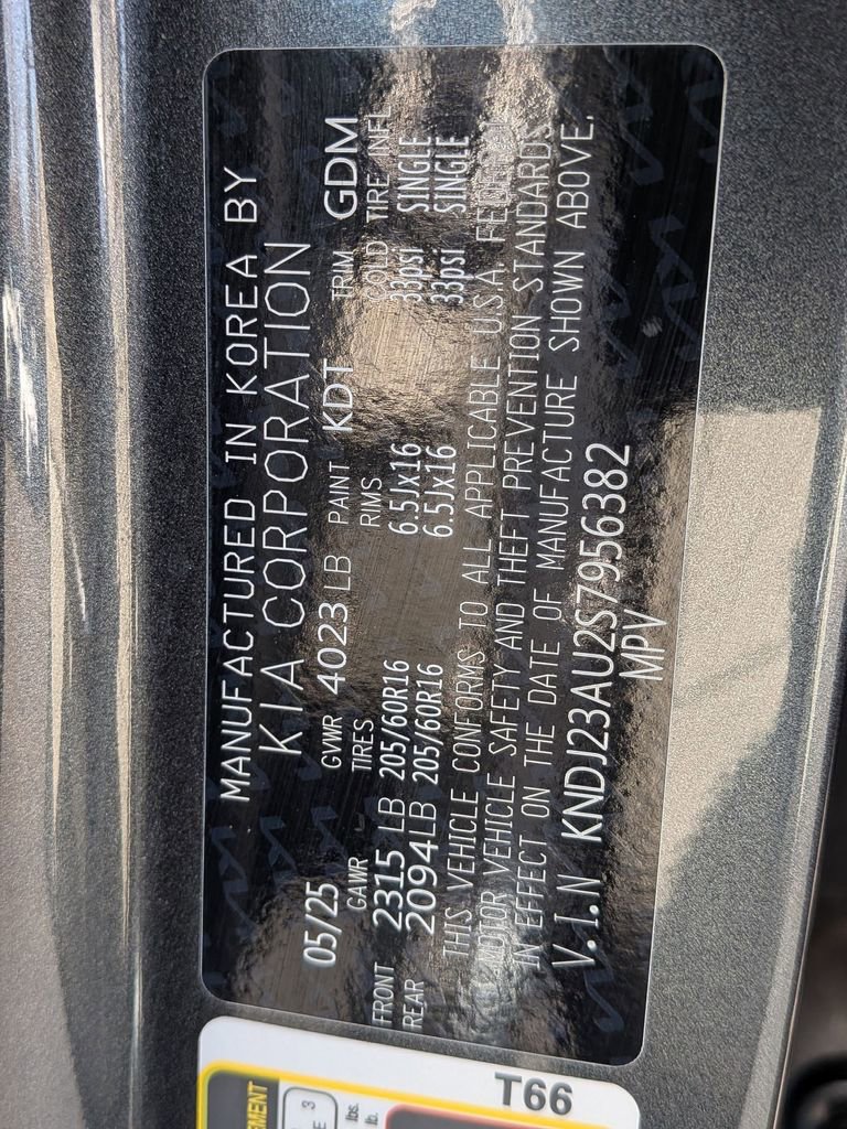 Used 2025 Kia Soul LX image 26