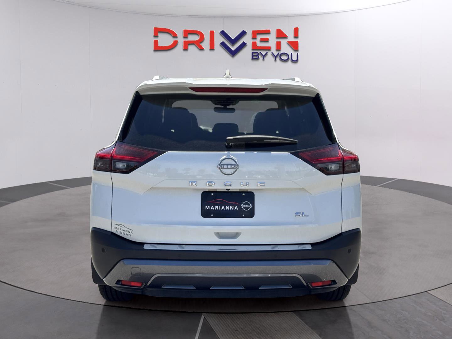 Used 2023 Nissan Rogue SL w/ SL Premium Package FWD image 4