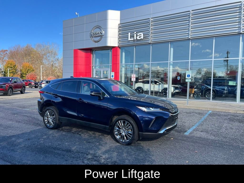 Used 2023 Toyota Venza Limited image 13