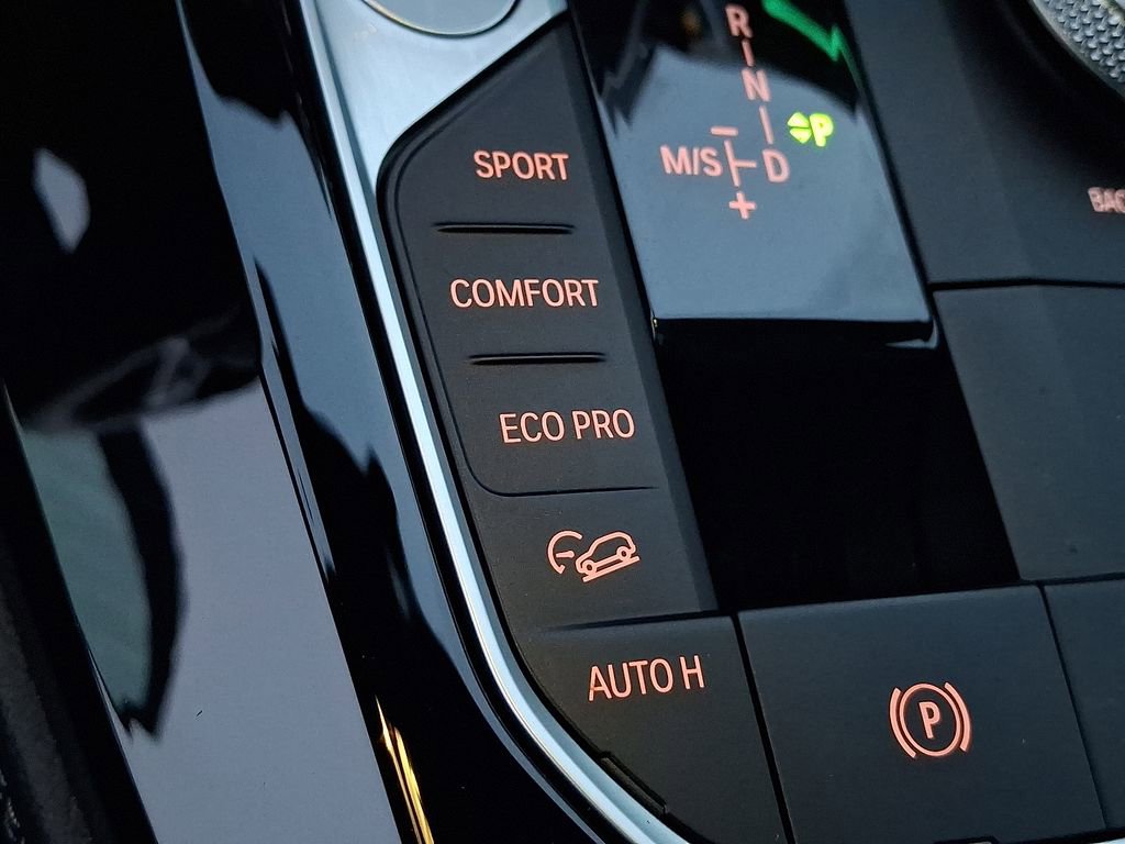 Certified 2024 BMW X4 M40i w/ Premium Package image 23