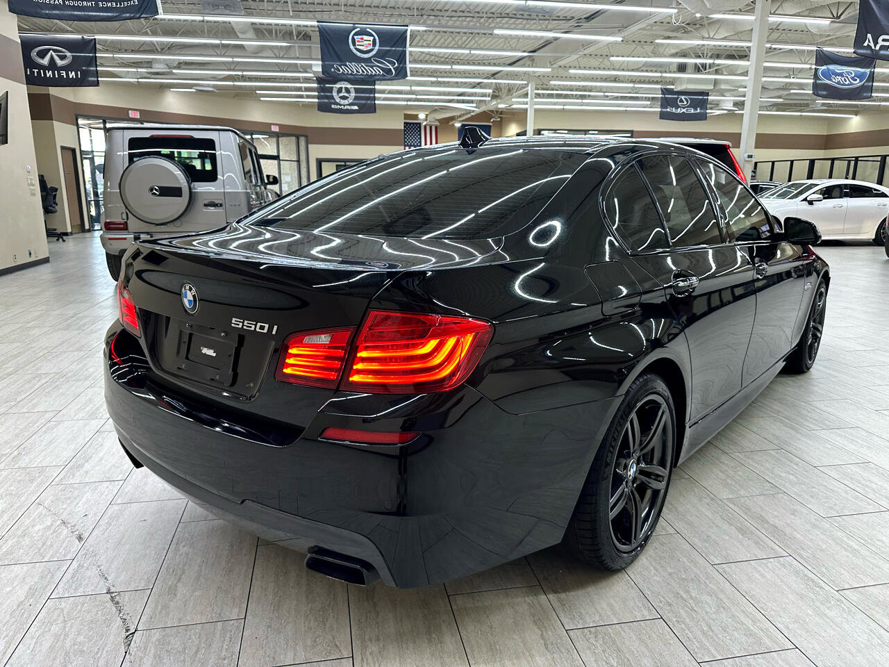 Used 2014 BMW 550i Sedan RWD image 7