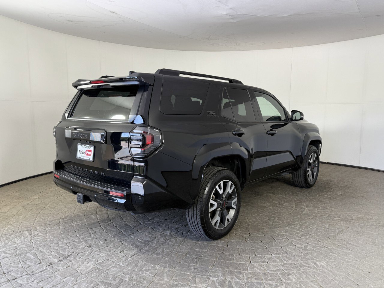 Used 2025 Toyota 4Runner 4WD image 9