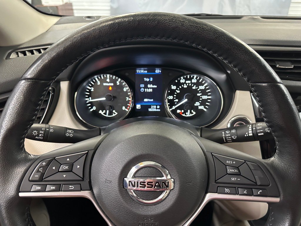 Used 2021 Nissan Rogue Sport SV FWD image 9