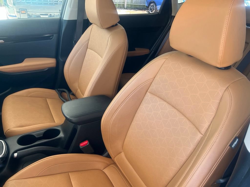 Certified 2025 Kia Seltos EX w/ EX Sunroof Package AWD/4WD image 5