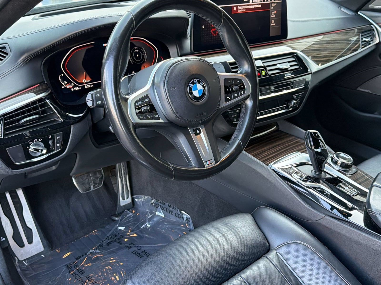 Used 2021 BMW M550i xDrive w/ Executive Package AWD/4WD image 4
