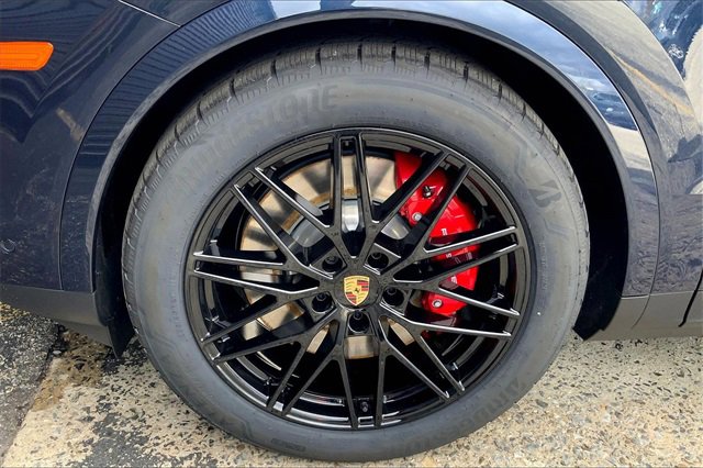 New 2026 Porsche Cayenne S image 14