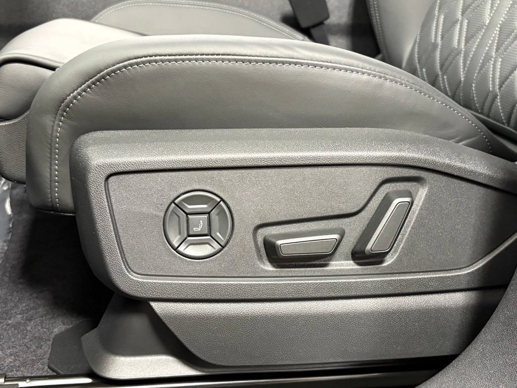 New 2026 Audi SQ5 Premium Plus AWD/4WD image 21