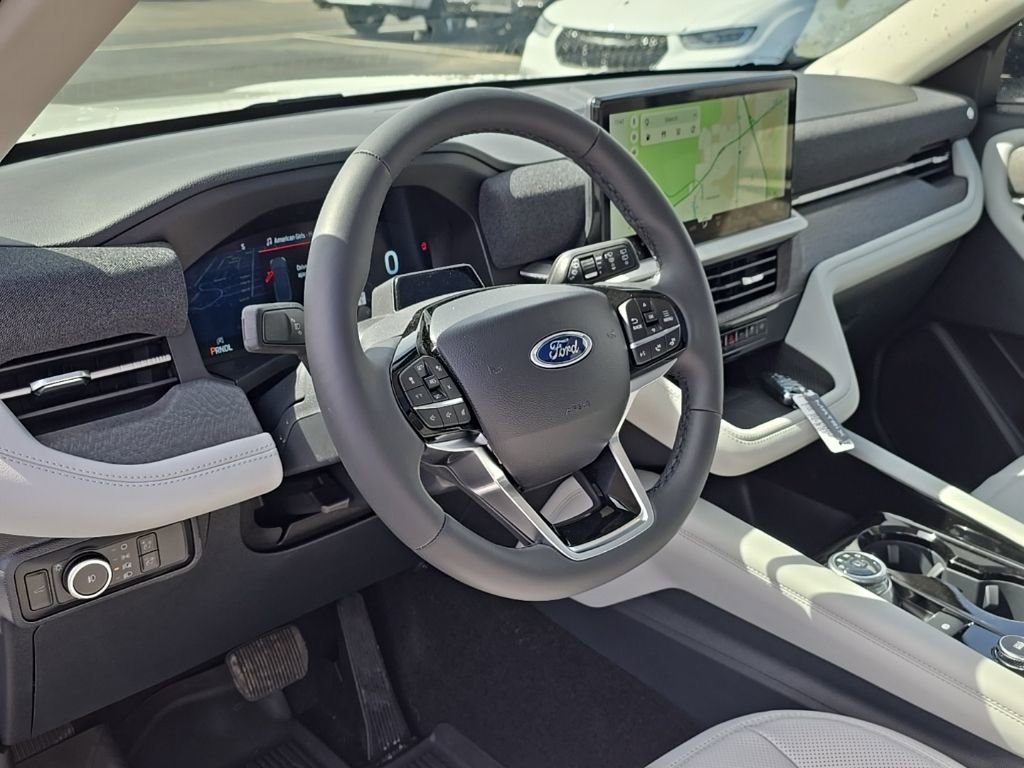 New 2026 Ford Explorer Platinum w/ LUX Leather Package image 13