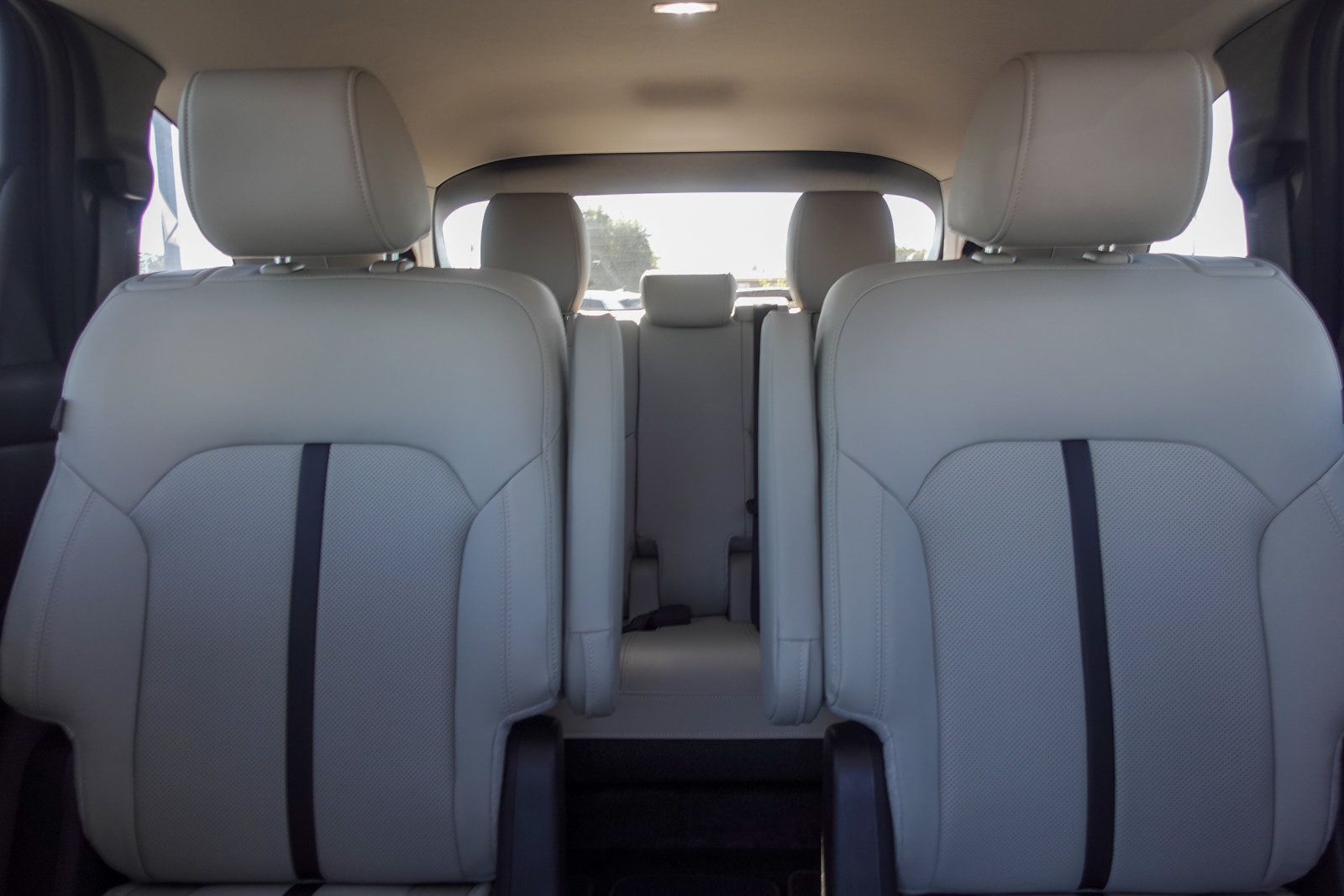 Certified 2024 MAZDA CX-90 Plug-In Hybrid w/ Preferred AWD/4WD image 15