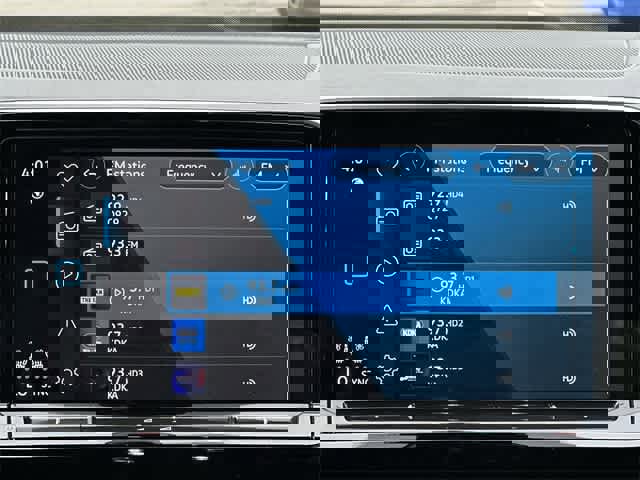 Used 2024 Volkswagen Atlas Cross Sport SE image 11