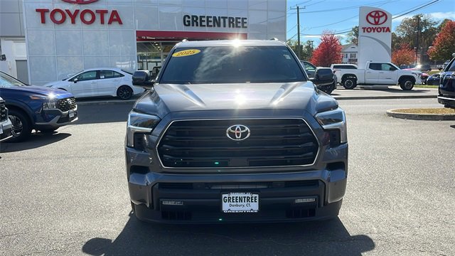 Used 2025 Toyota Sequoia SR5 image 2