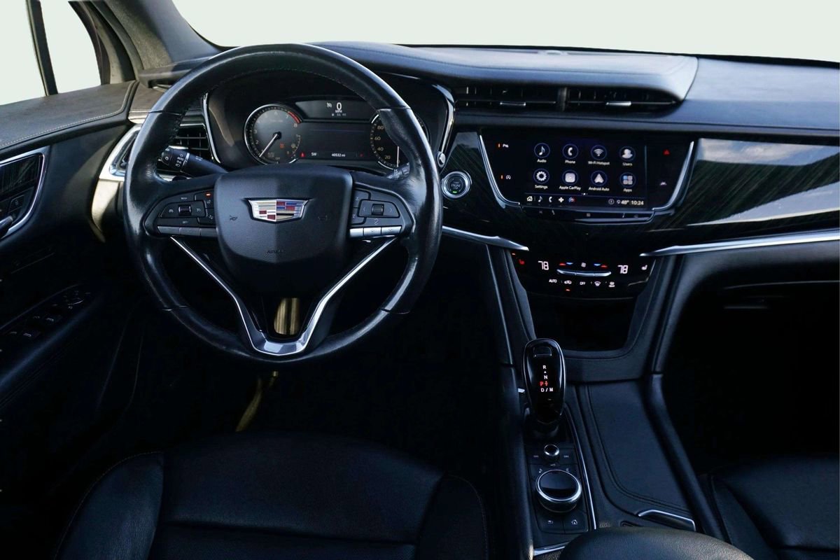Used 2020 Cadillac XT6 Premium Luxury image 25