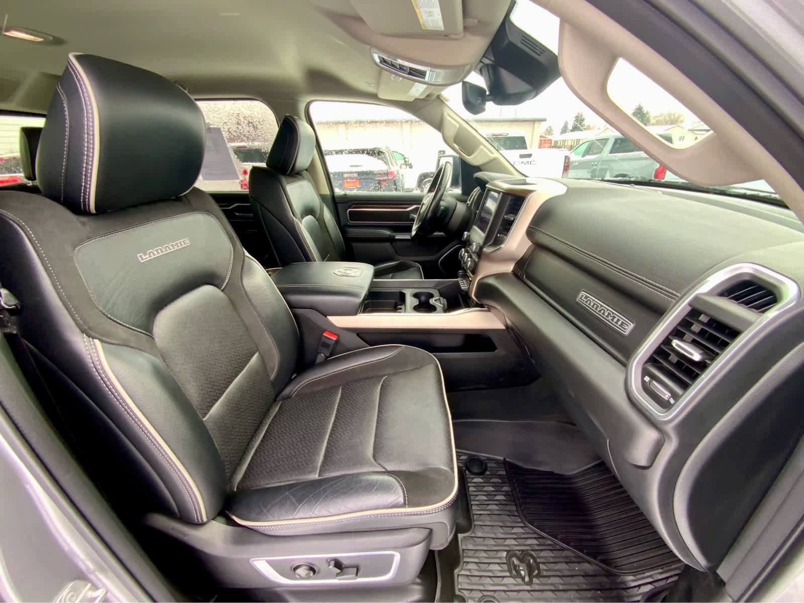 Used 2022 RAM 1500 Laramie image 25