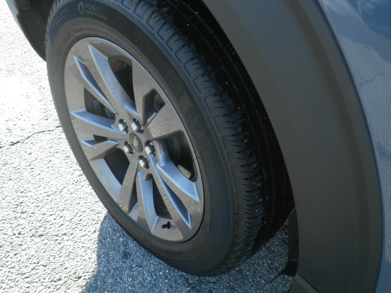 Certified 2025 Ford Explorer Active w/ Active Comfort Package image 8