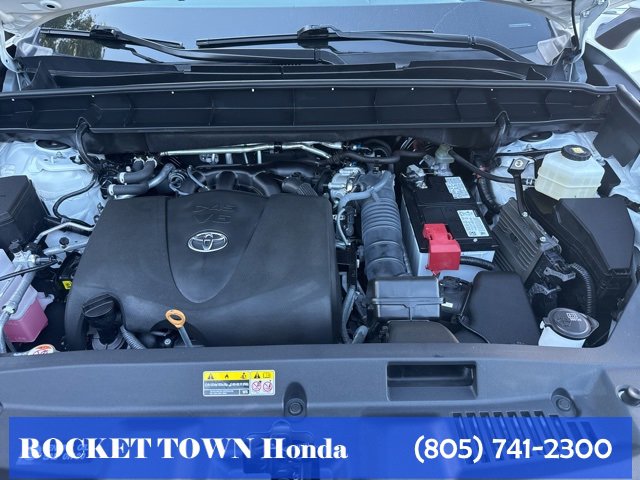 Used 2022 Toyota Highlander LE image 29