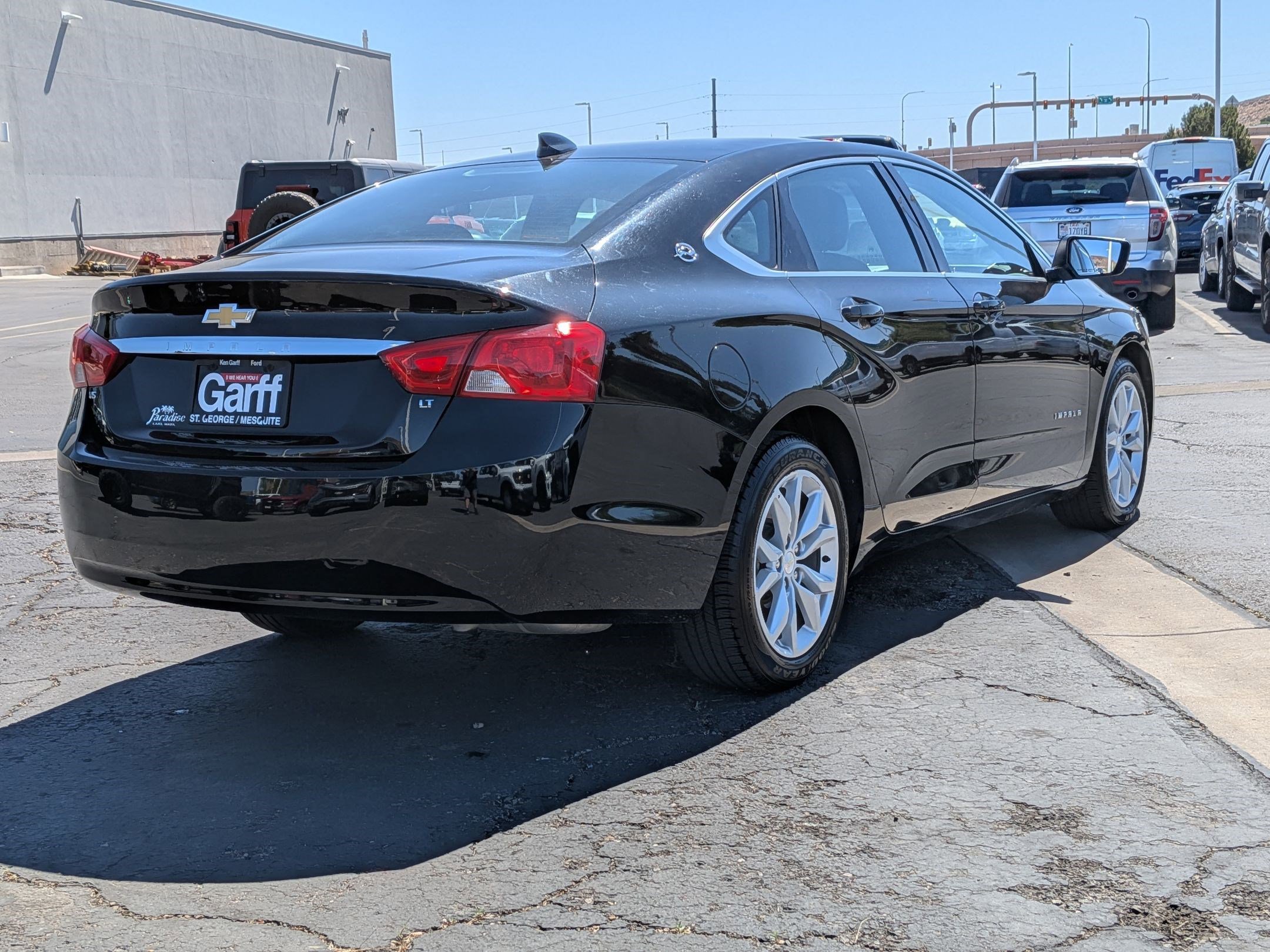 Used 2017 Chevrolet Impala LT FWD image 3