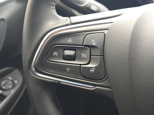 Used 2024 Buick Envista Preferred w/ Convenience I Package FWD image 32