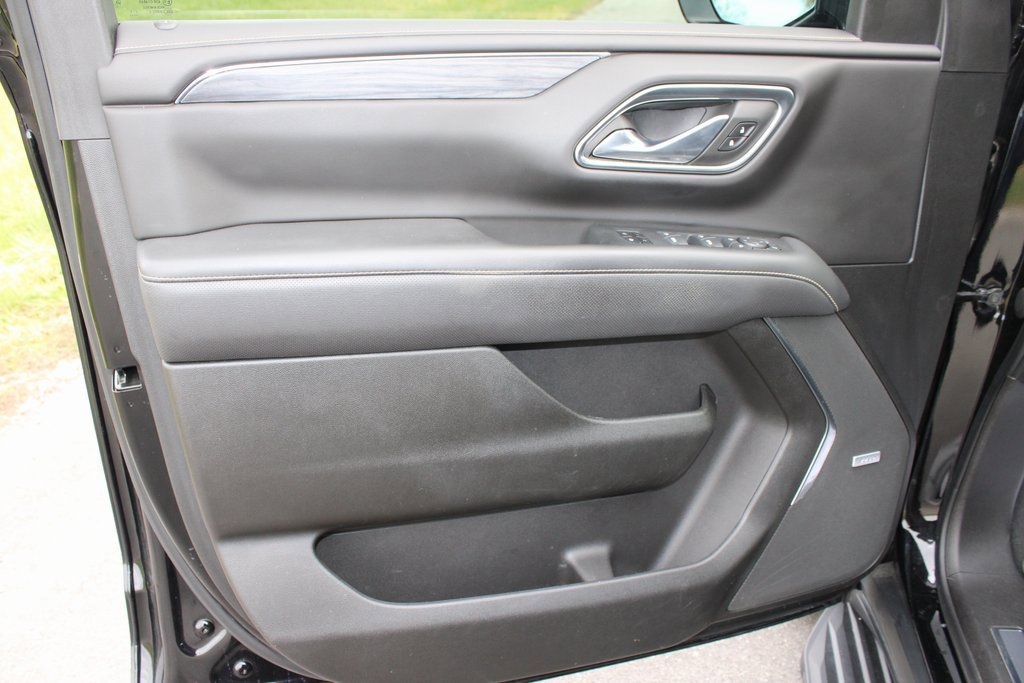 Used 2021 GMC Yukon SLT w/ SLT Premium Package image 10