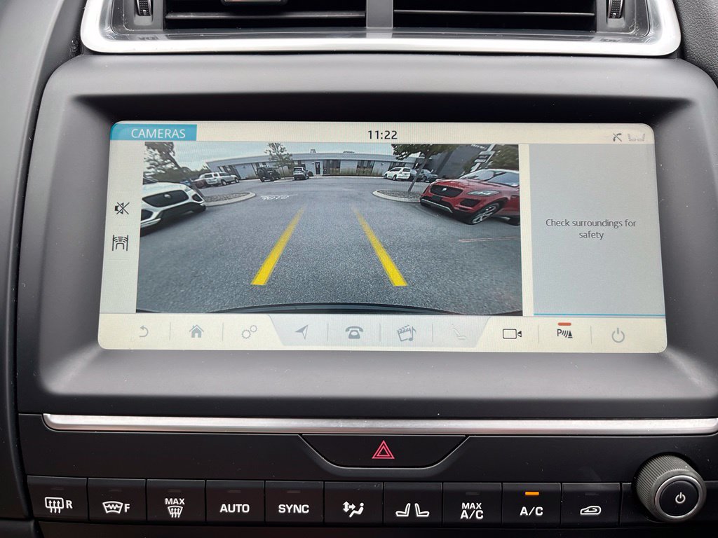 Used 2020 Jaguar E-PACE AWD/4WD image 42
