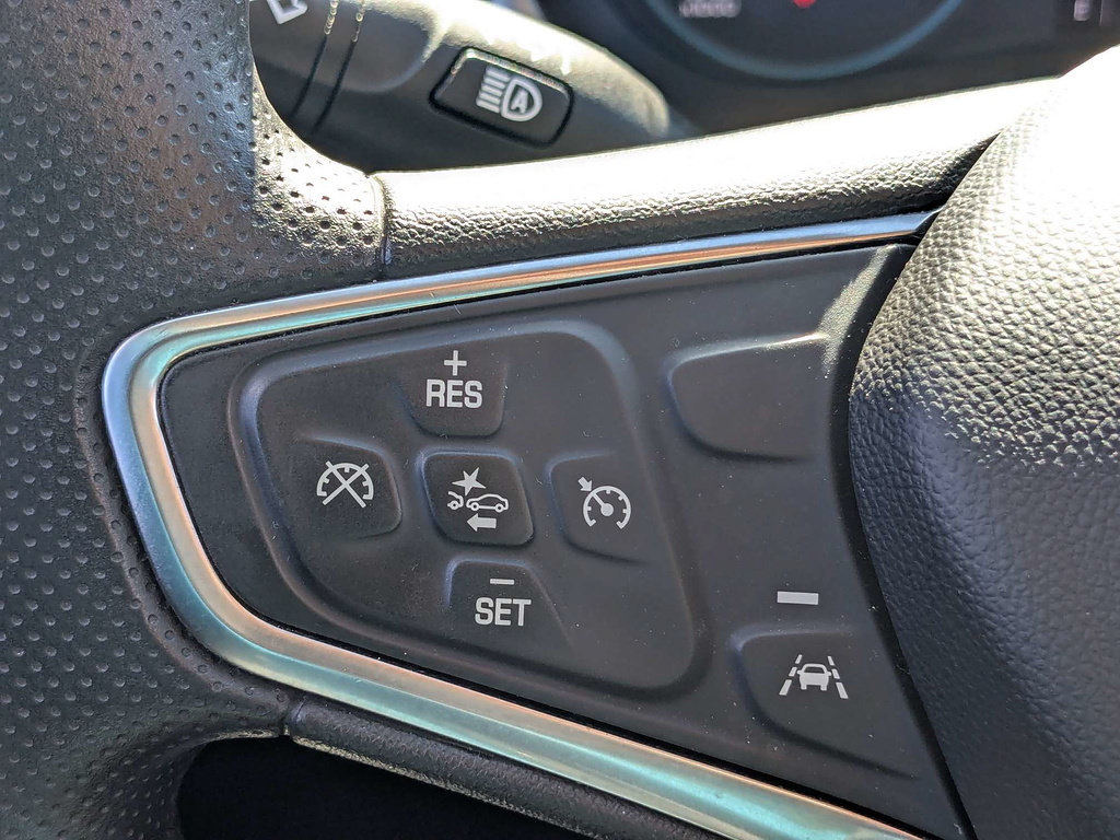 Used 2024 Chevrolet Malibu LT FWD image 22