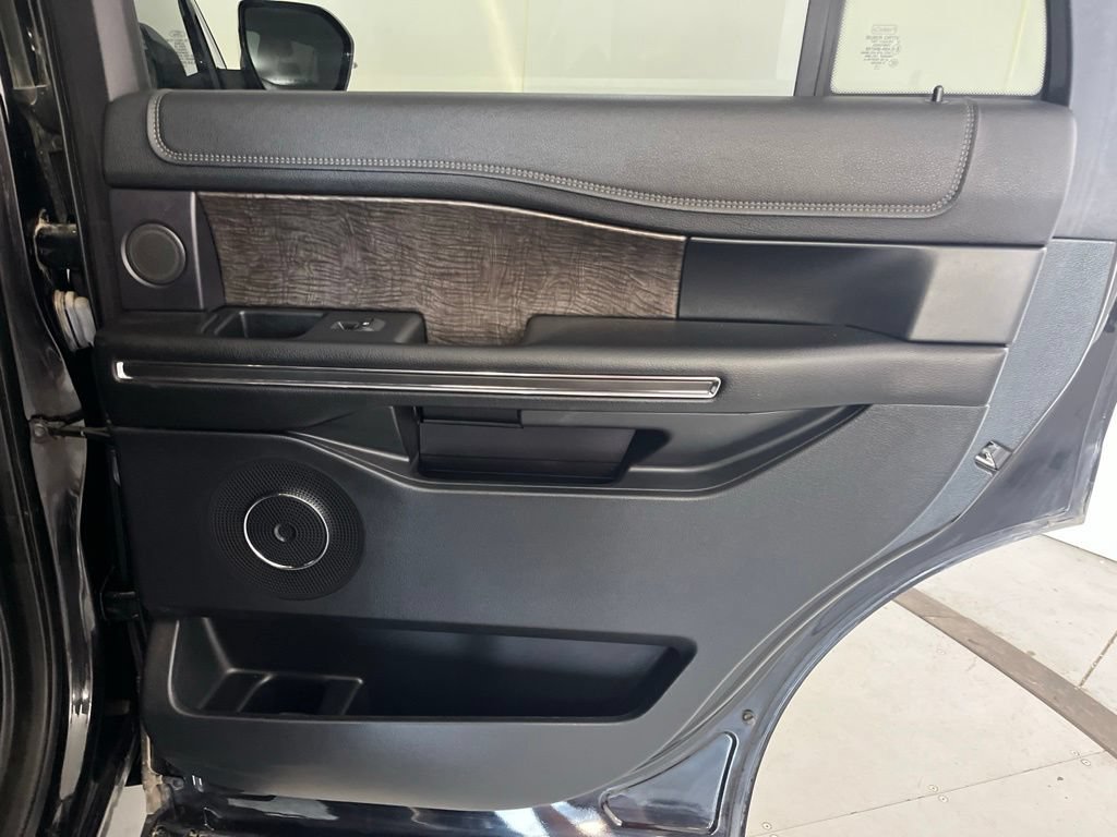 Used 2019 Ford Expedition Limited AWD/4WD image 30