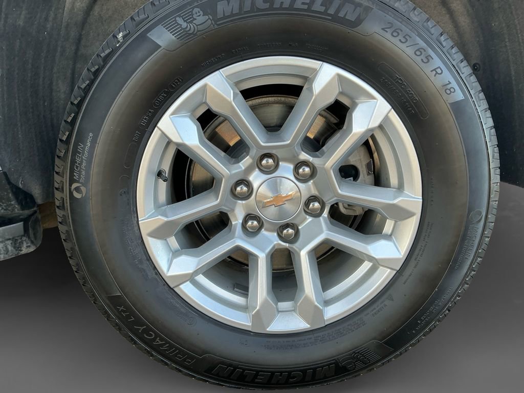 Used 2025 Chevrolet Tahoe LT image 14