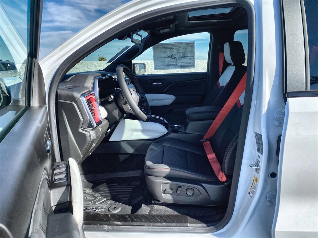 New 2026 GMC Canyon AT4X image 32