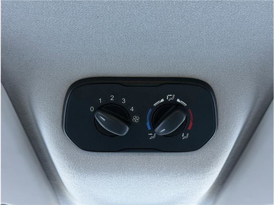 Used 2015 Ford Transit 350 XLT RWD image 16