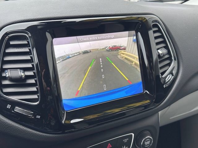 Used 2021 Jeep Compass Limited image 28